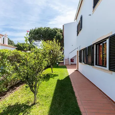 Akisol Olhos De Agua Pine Ii Appartement