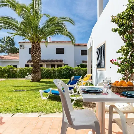 Akisol Olhos De Agua Pine Ii Appartement